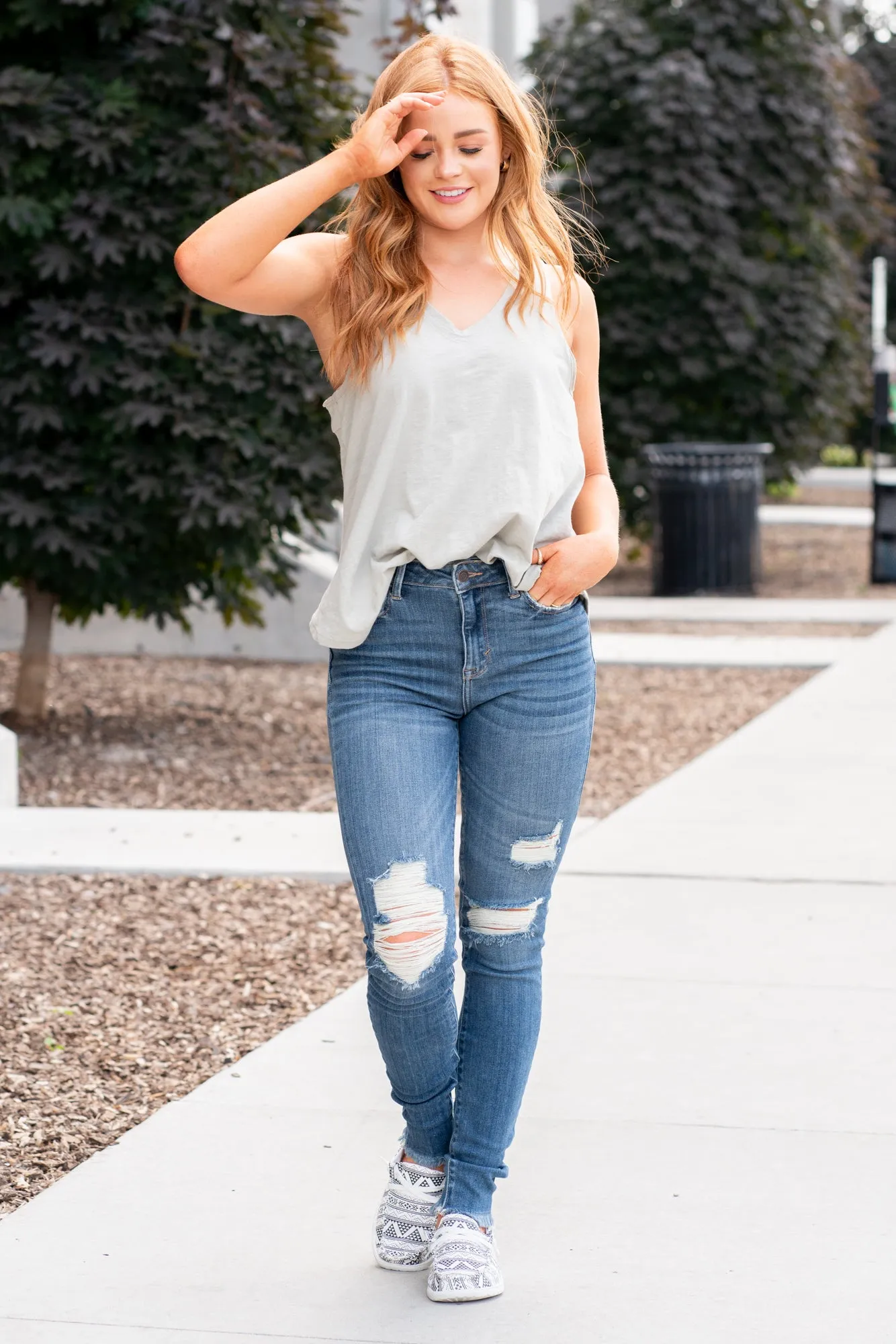 32" Inseam High Rise Fray Hem Skinny