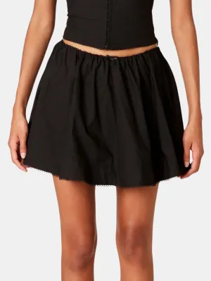 Amanda Skort