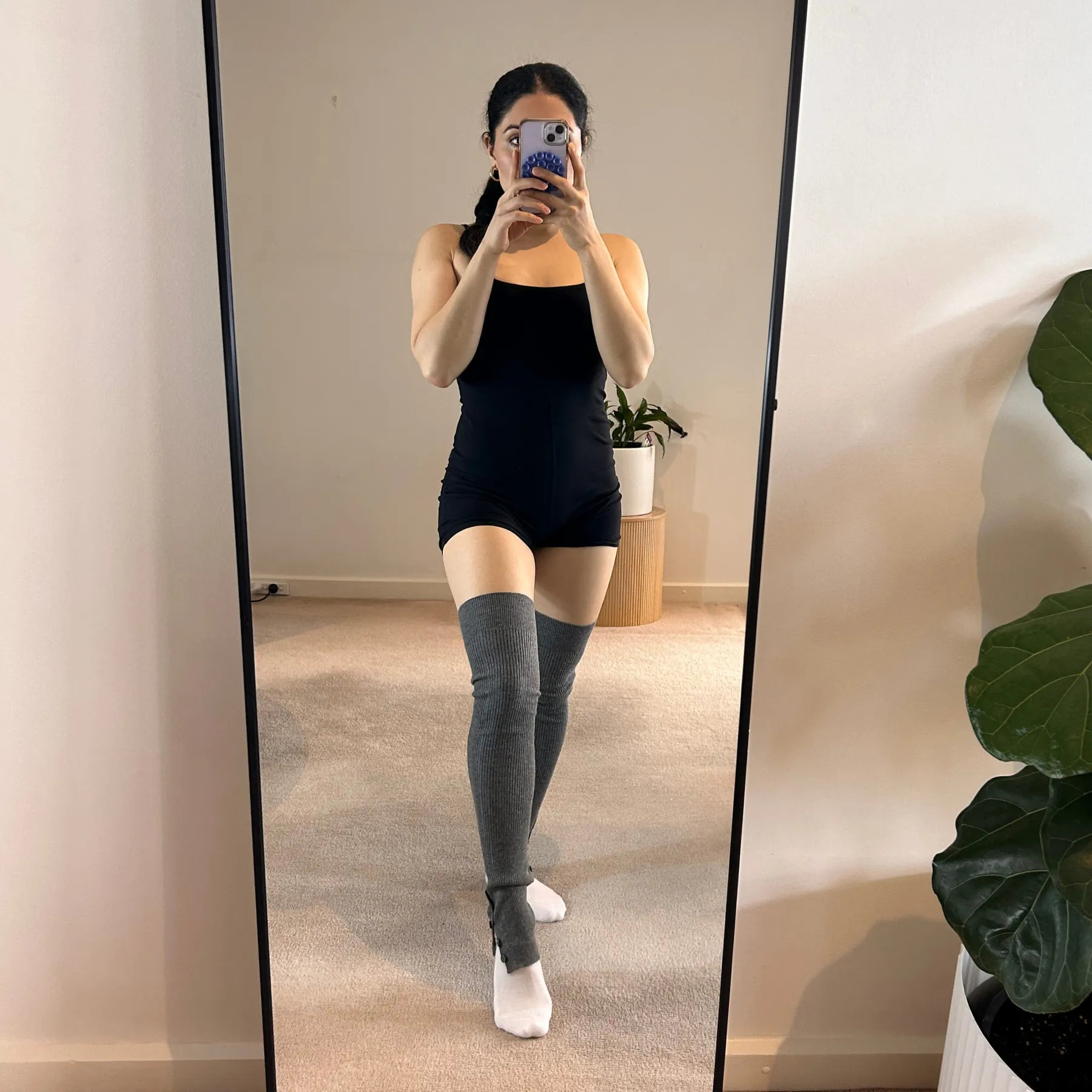 AURA Thigh High Leg Warmer Grey