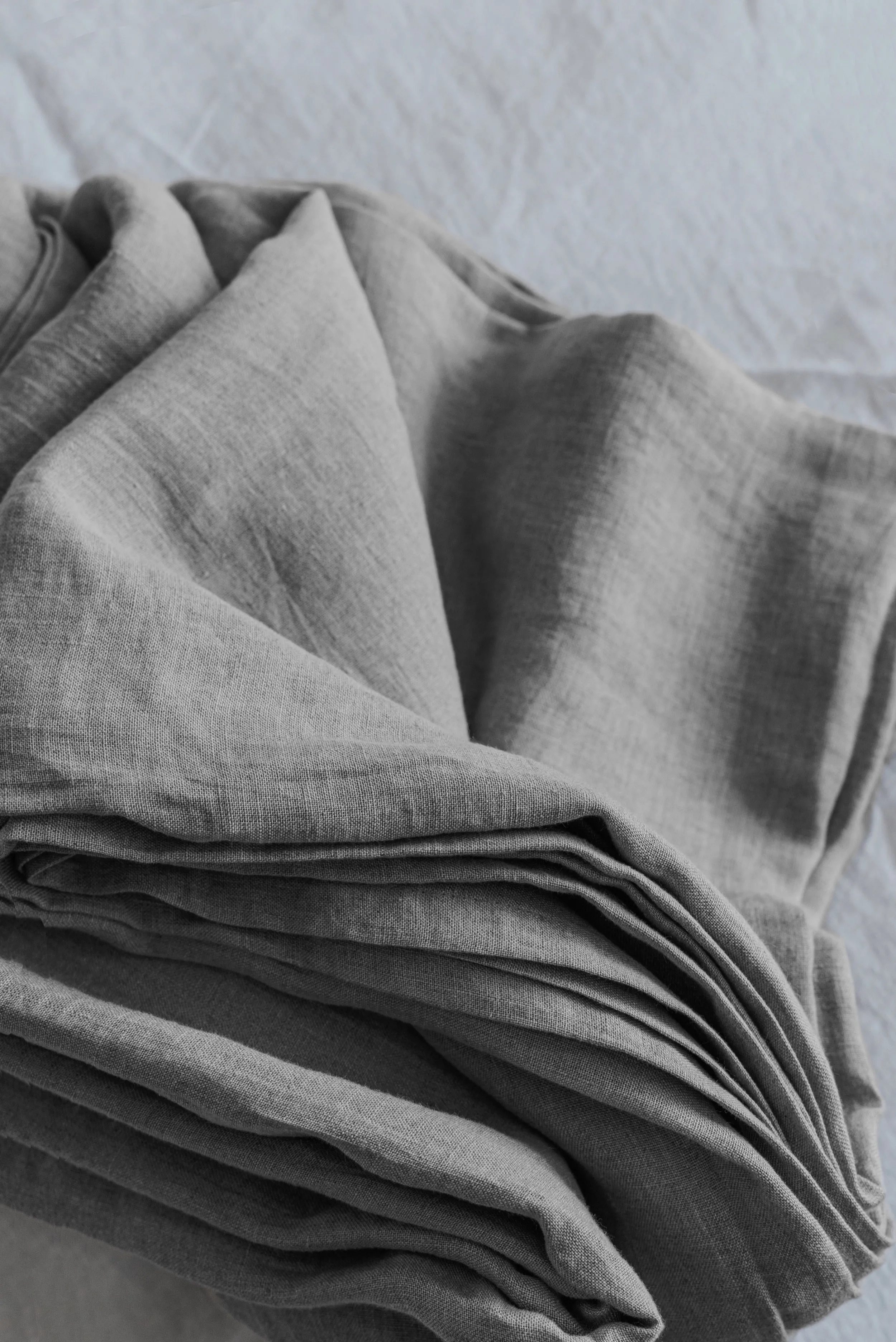 Basic Fitted Sheet, Flat Sheet and 2 Pillowcases Set - Light Gray