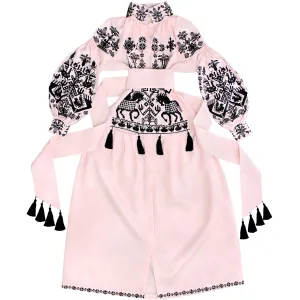 Boho style kaftan with embroidered horses