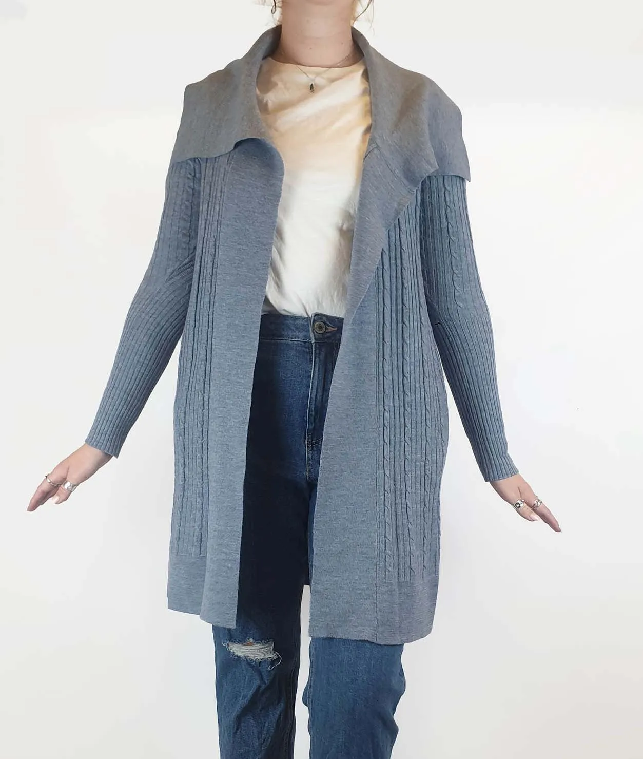 Cable Melbourne blue 100% merino wool knit cardigan / jacket size L (fits 12-14)