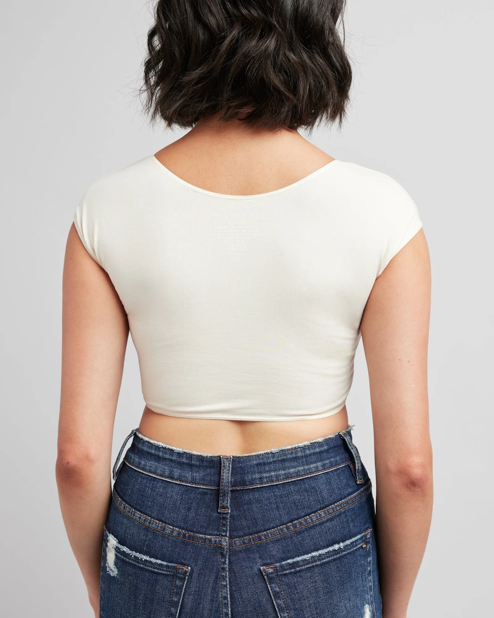 Demi Tee