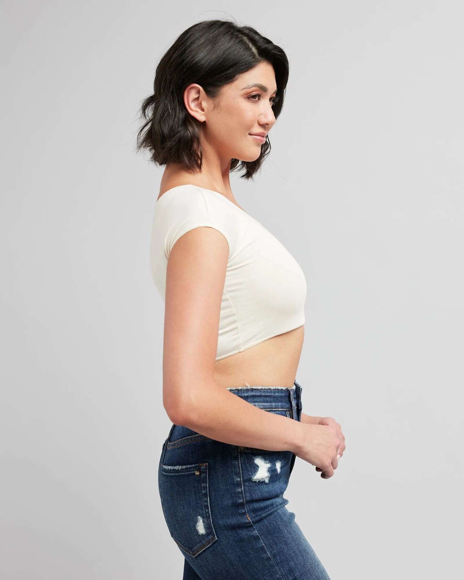 Demi Tee