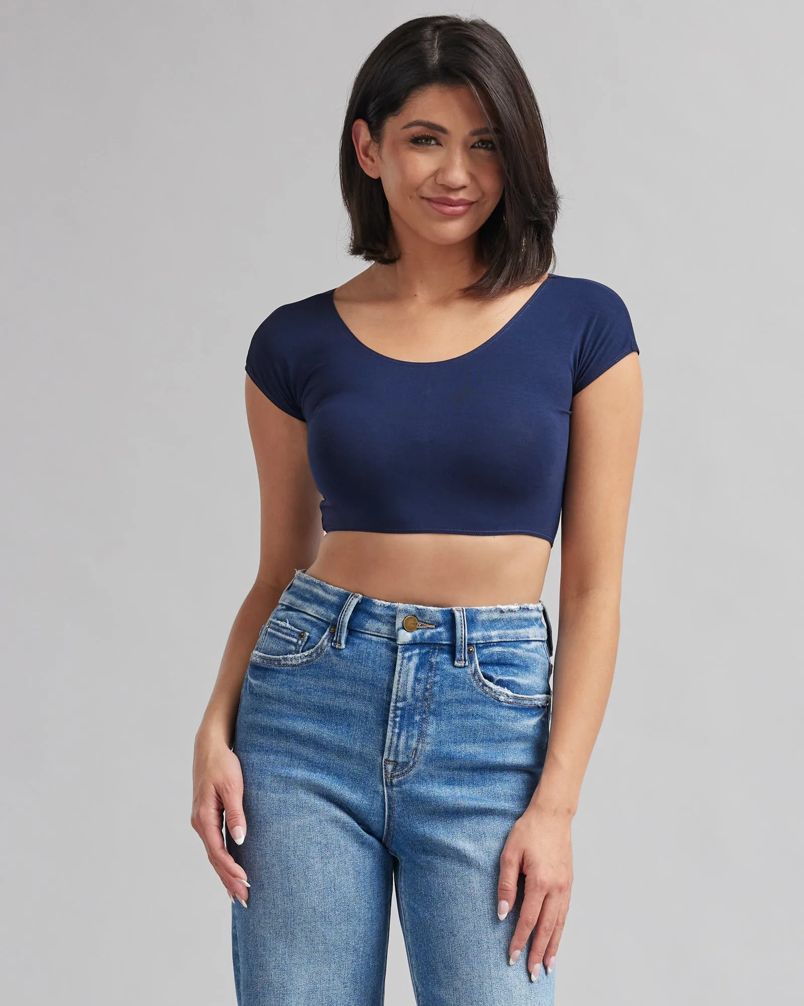 Demi Tee