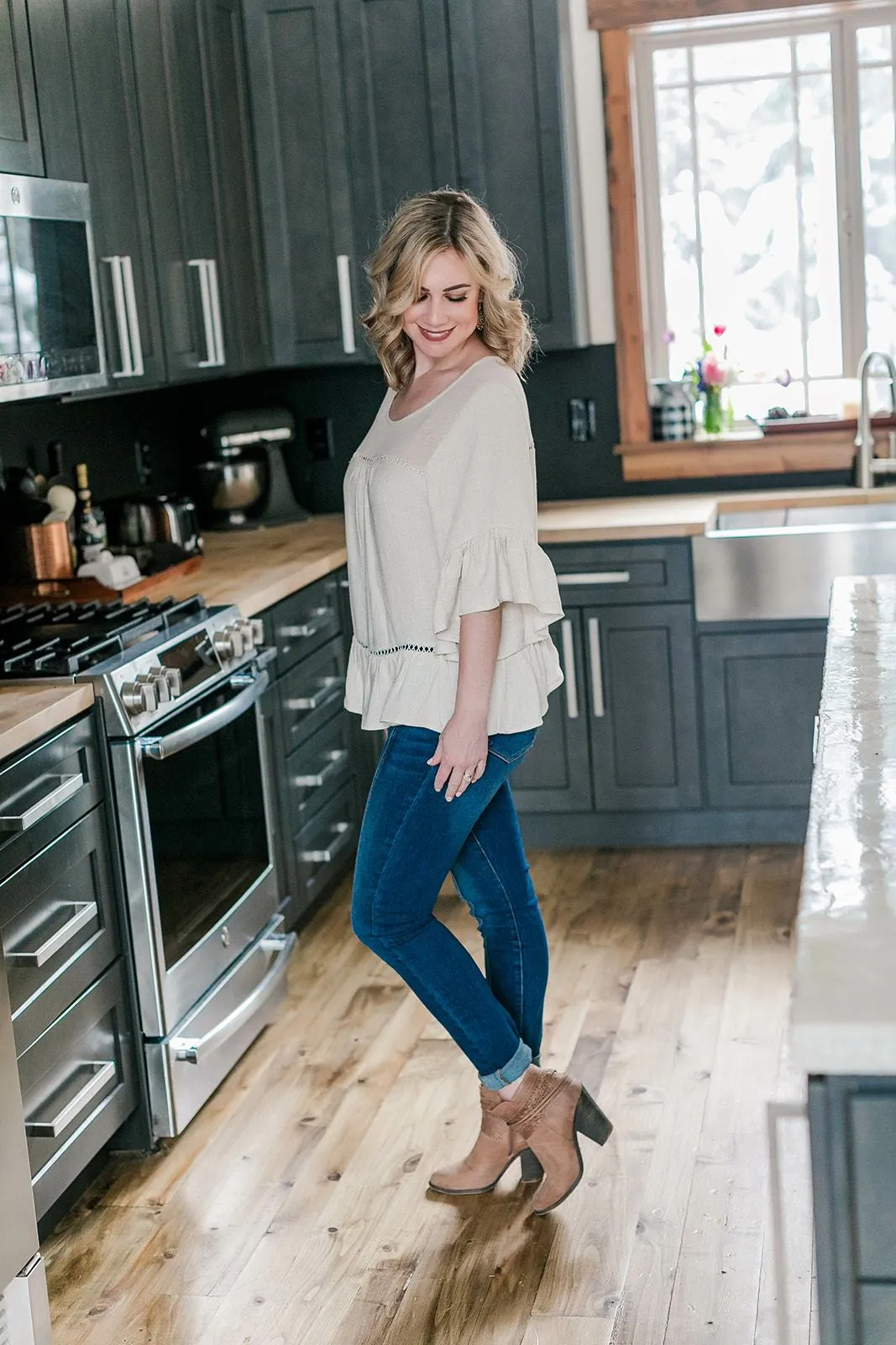 Drop The Hammer Ruffled Linen Top