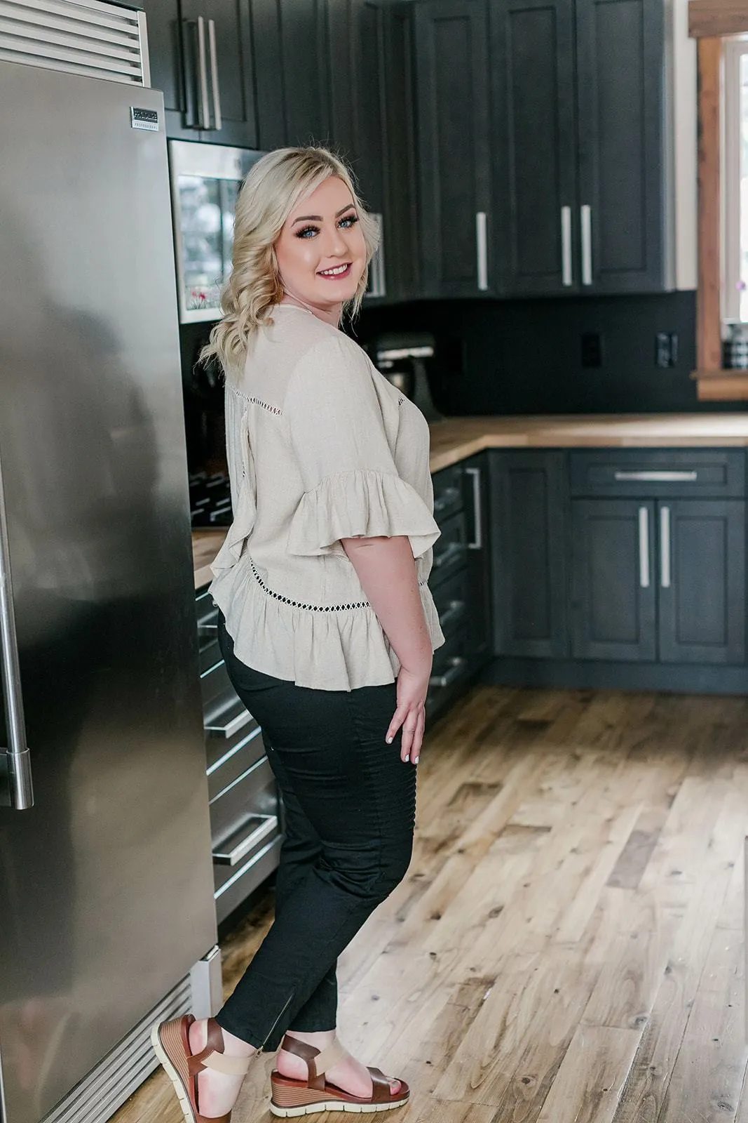 Drop The Hammer Ruffled Linen Top