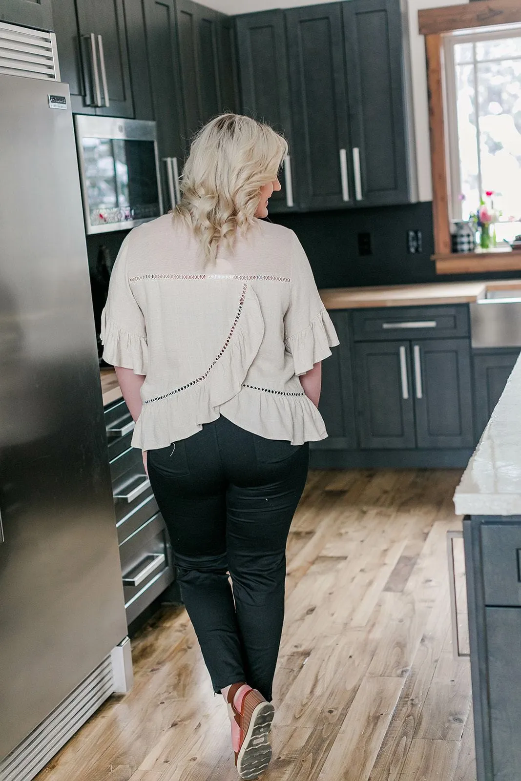 Drop The Hammer Ruffled Linen Top