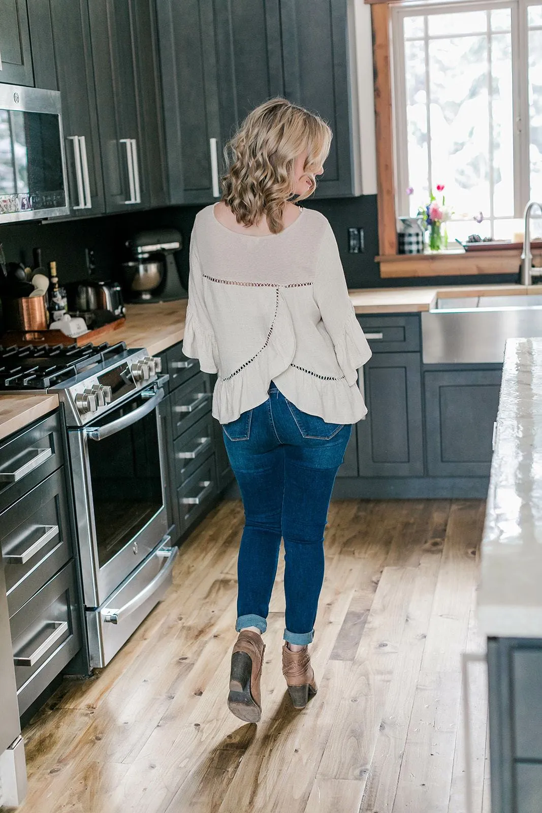 Drop The Hammer Ruffled Linen Top