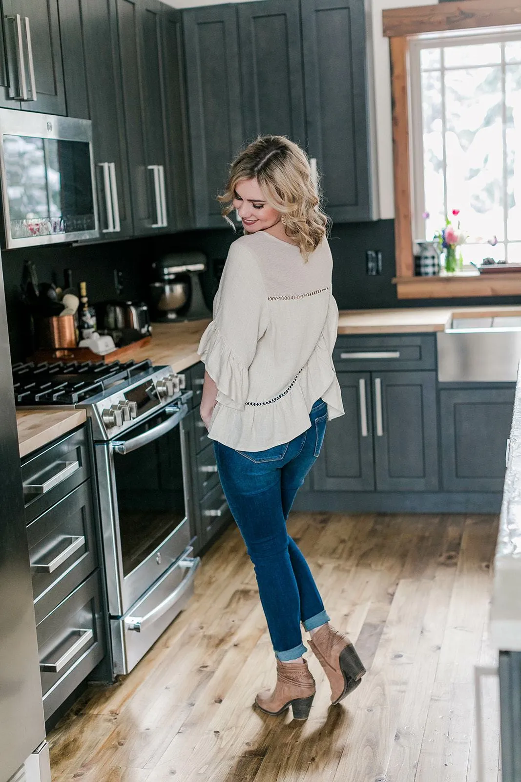 Drop The Hammer Ruffled Linen Top