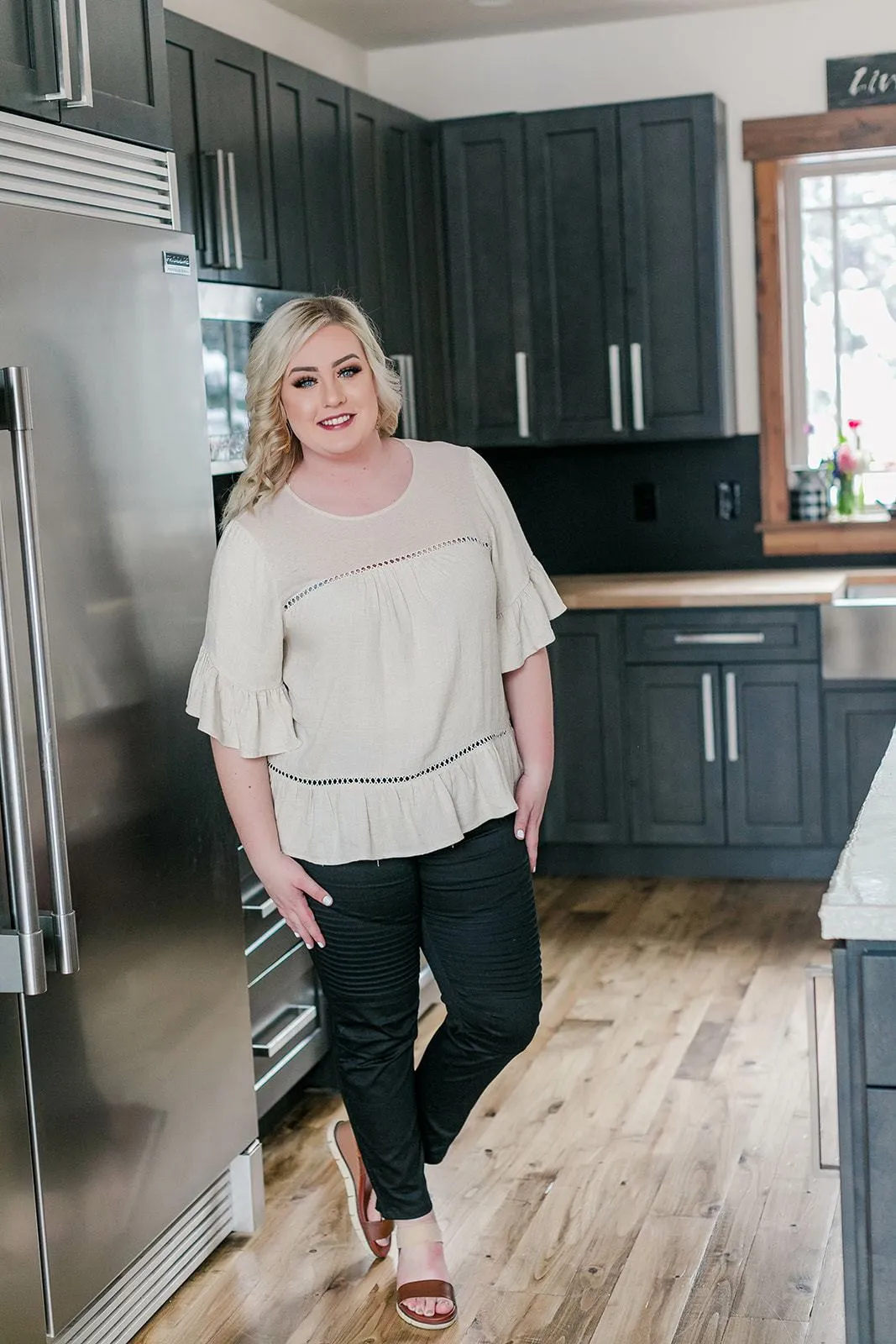 Drop The Hammer Ruffled Linen Top