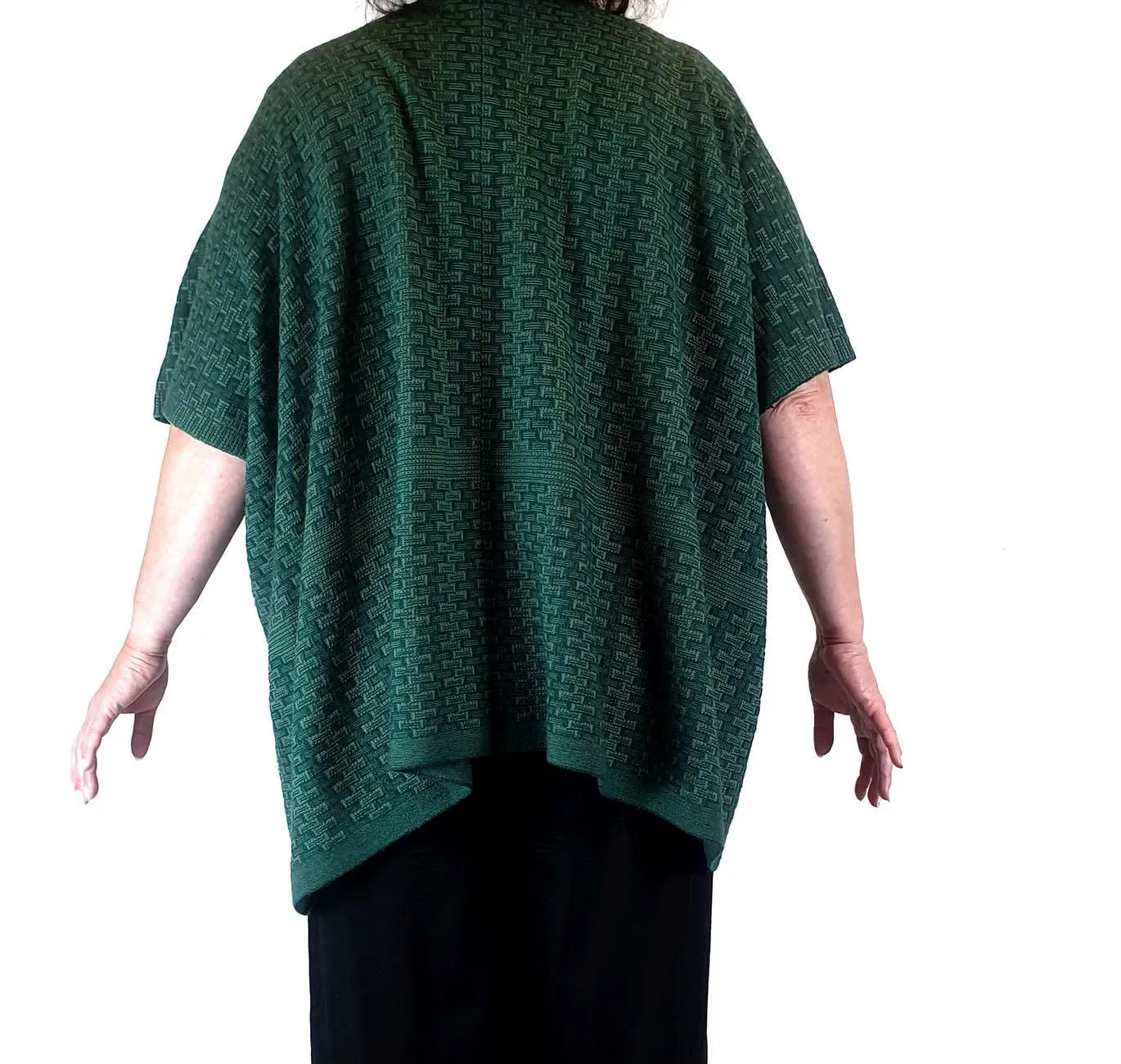 FROM NZ brand green 100% fine merino top, one size