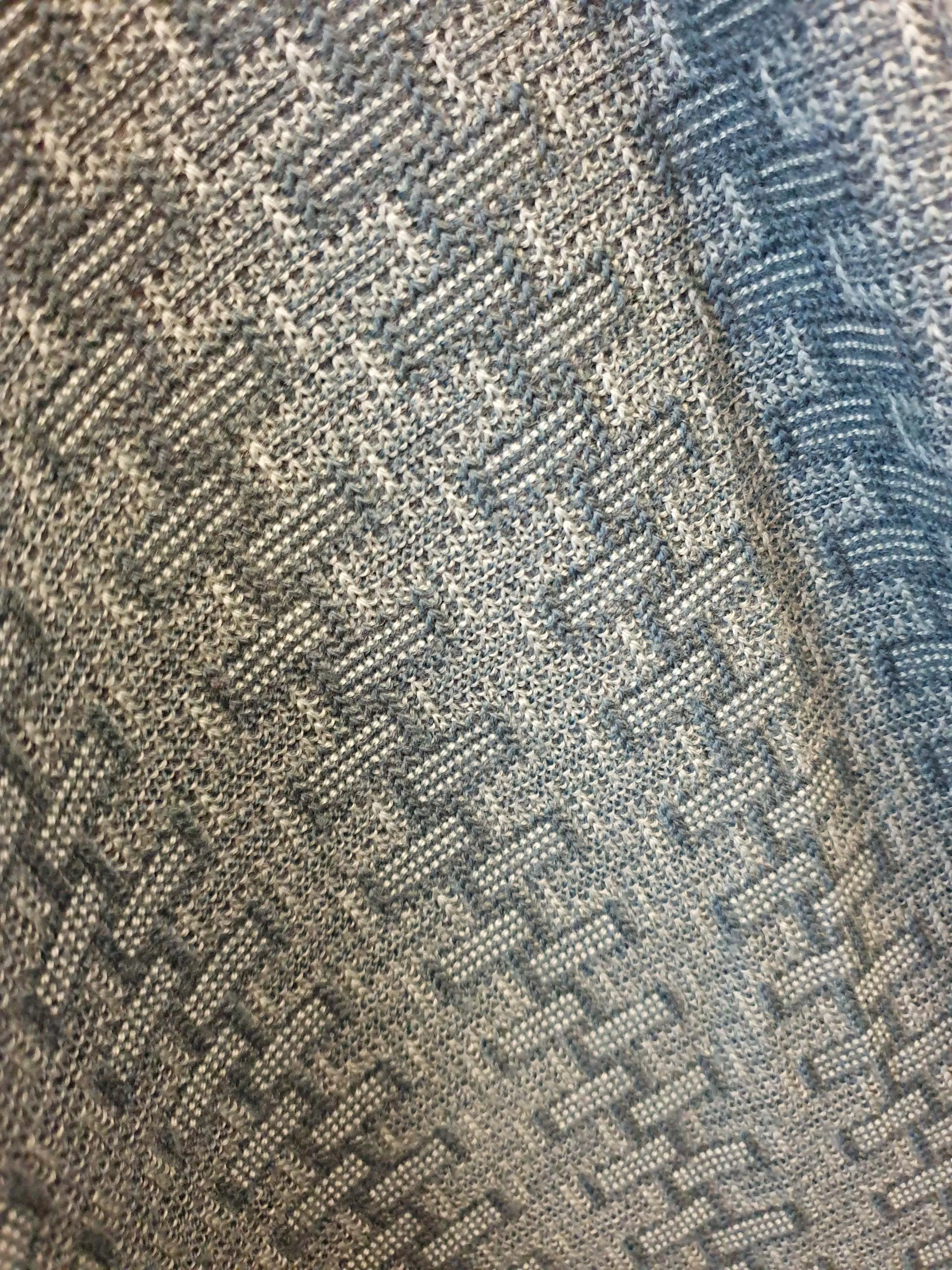 FROM NZ brand green 100% fine merino top, one size