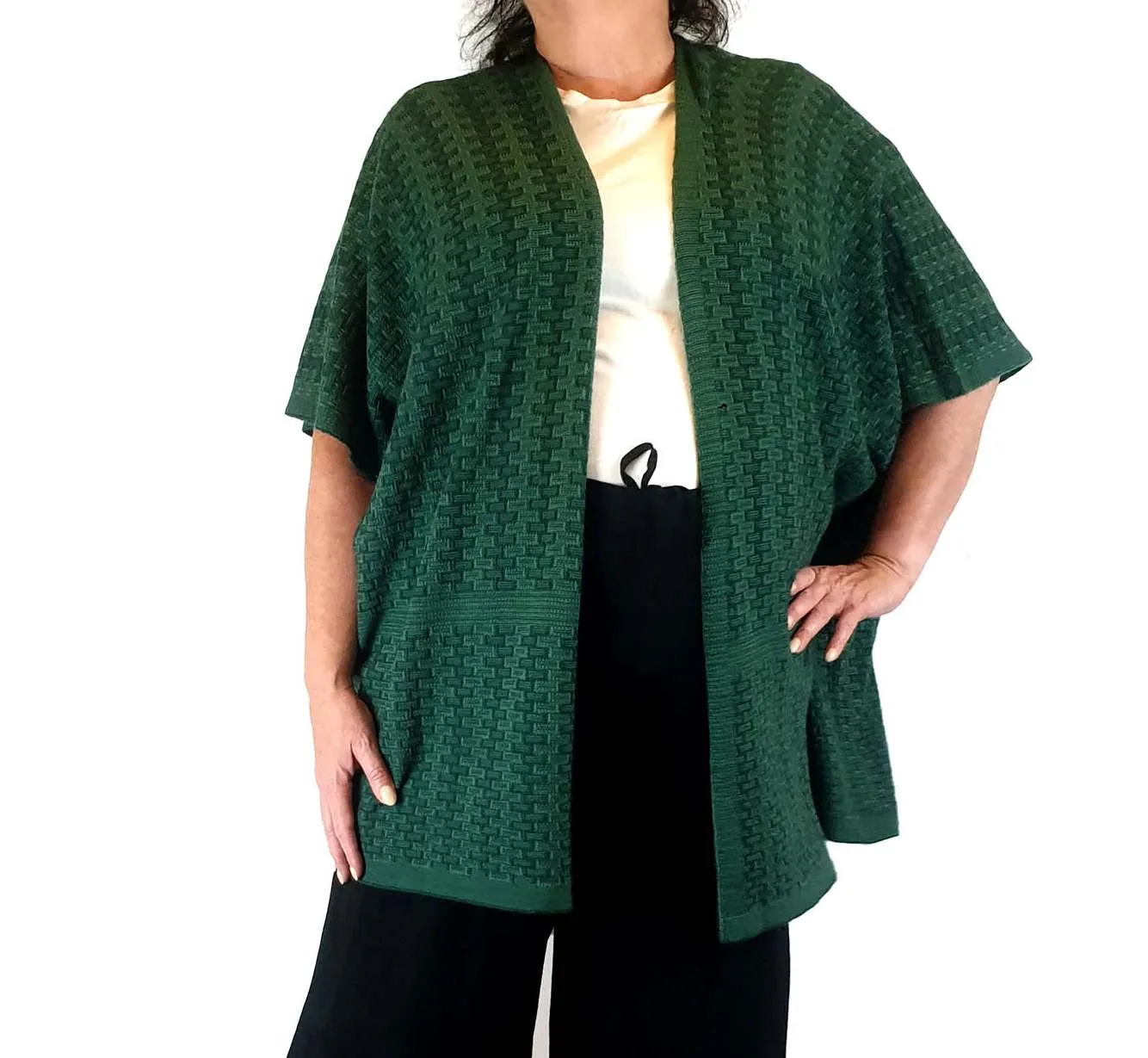 FROM NZ brand green 100% fine merino top, one size