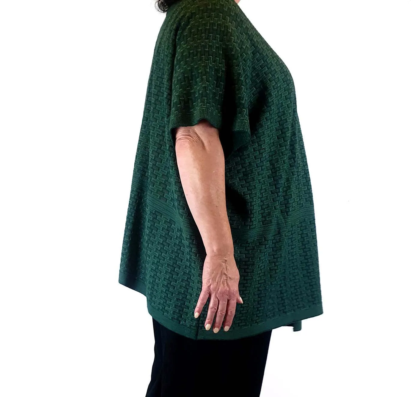 FROM NZ brand green 100% fine merino top, one size