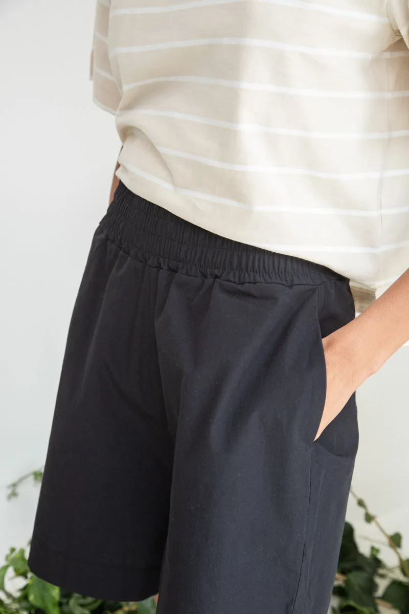 Gilma-Jane Organic Cotton Short in Black