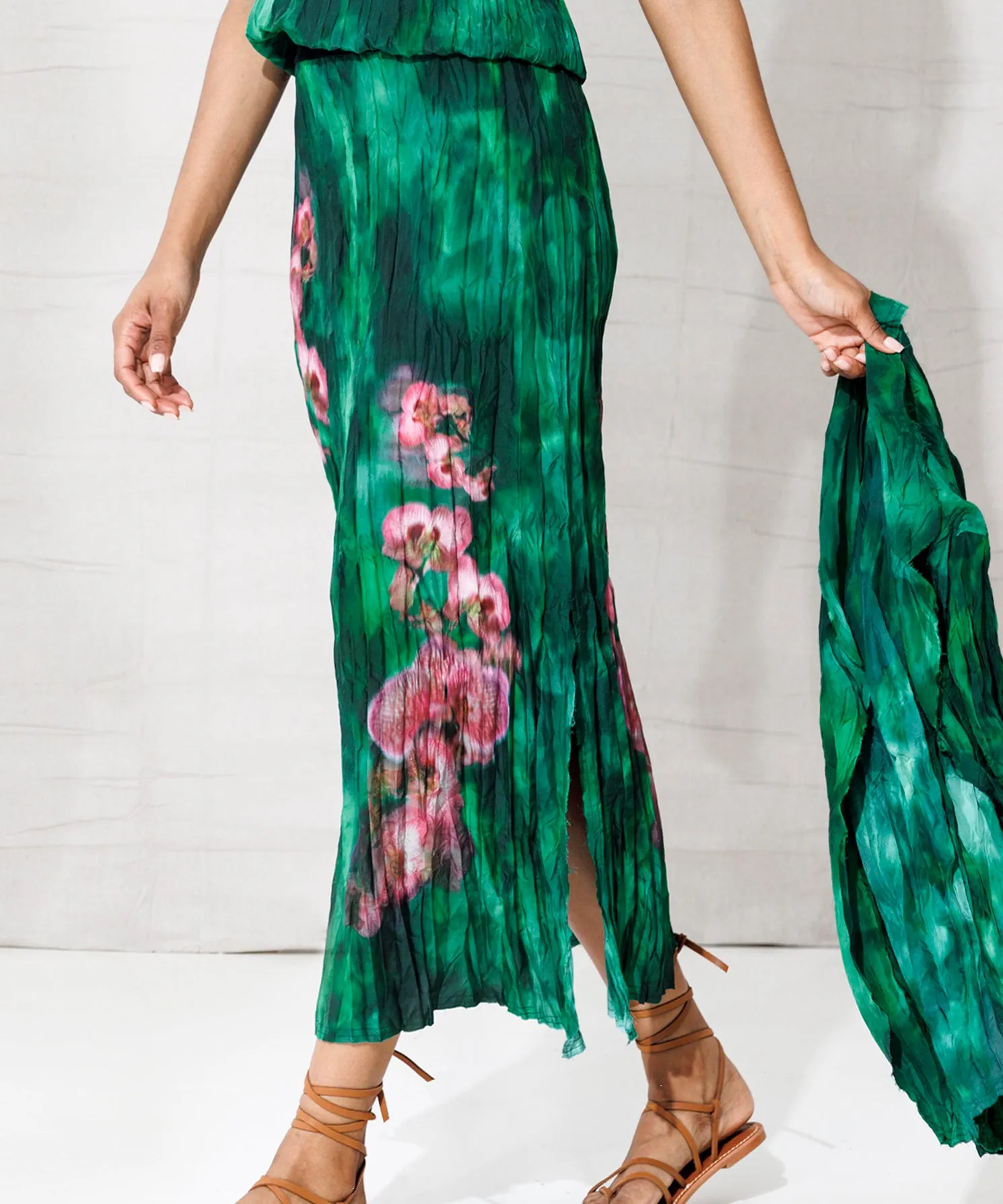 go crinkle cut skirt print
