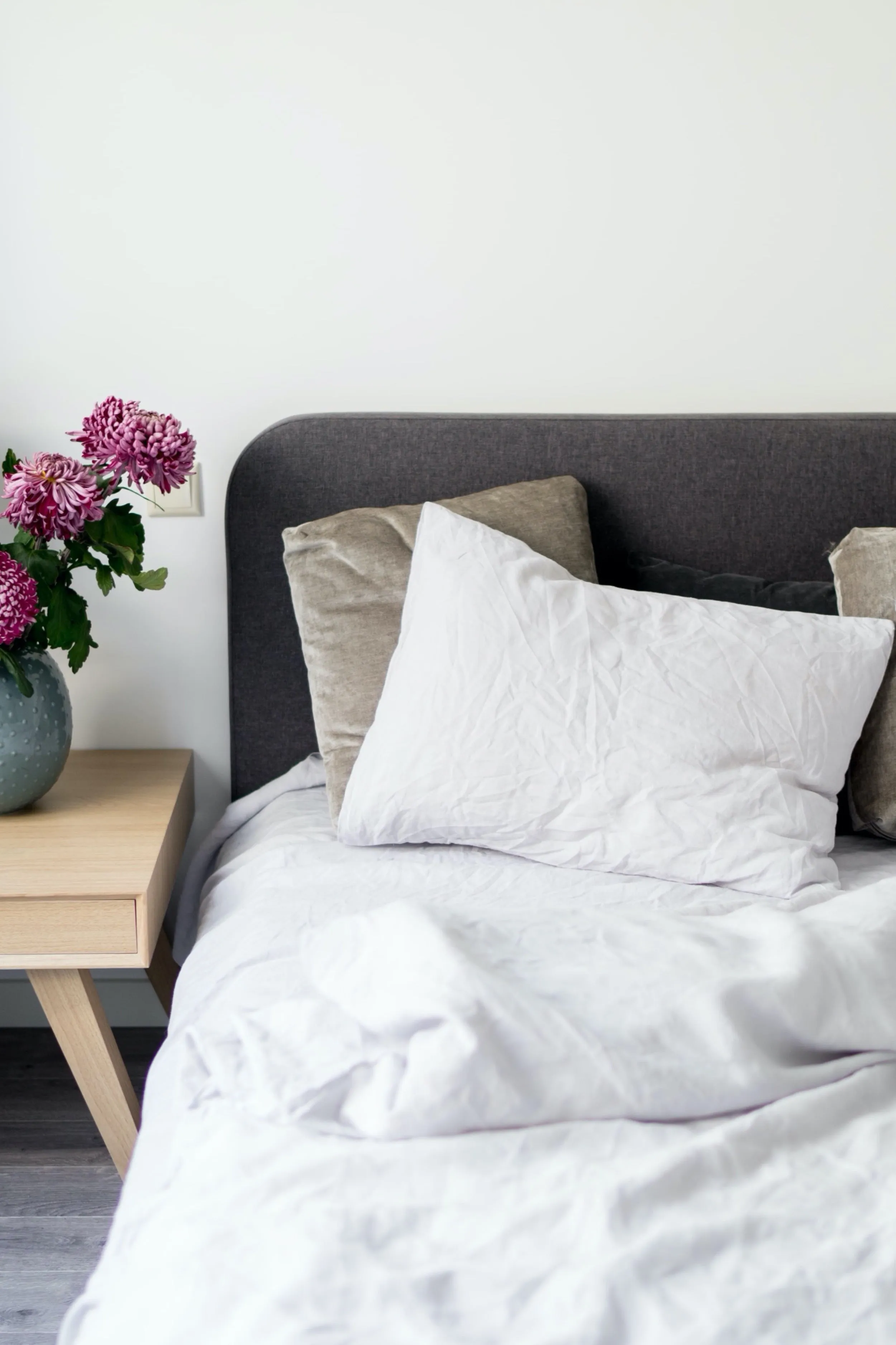 Linen pillowcase - light gray