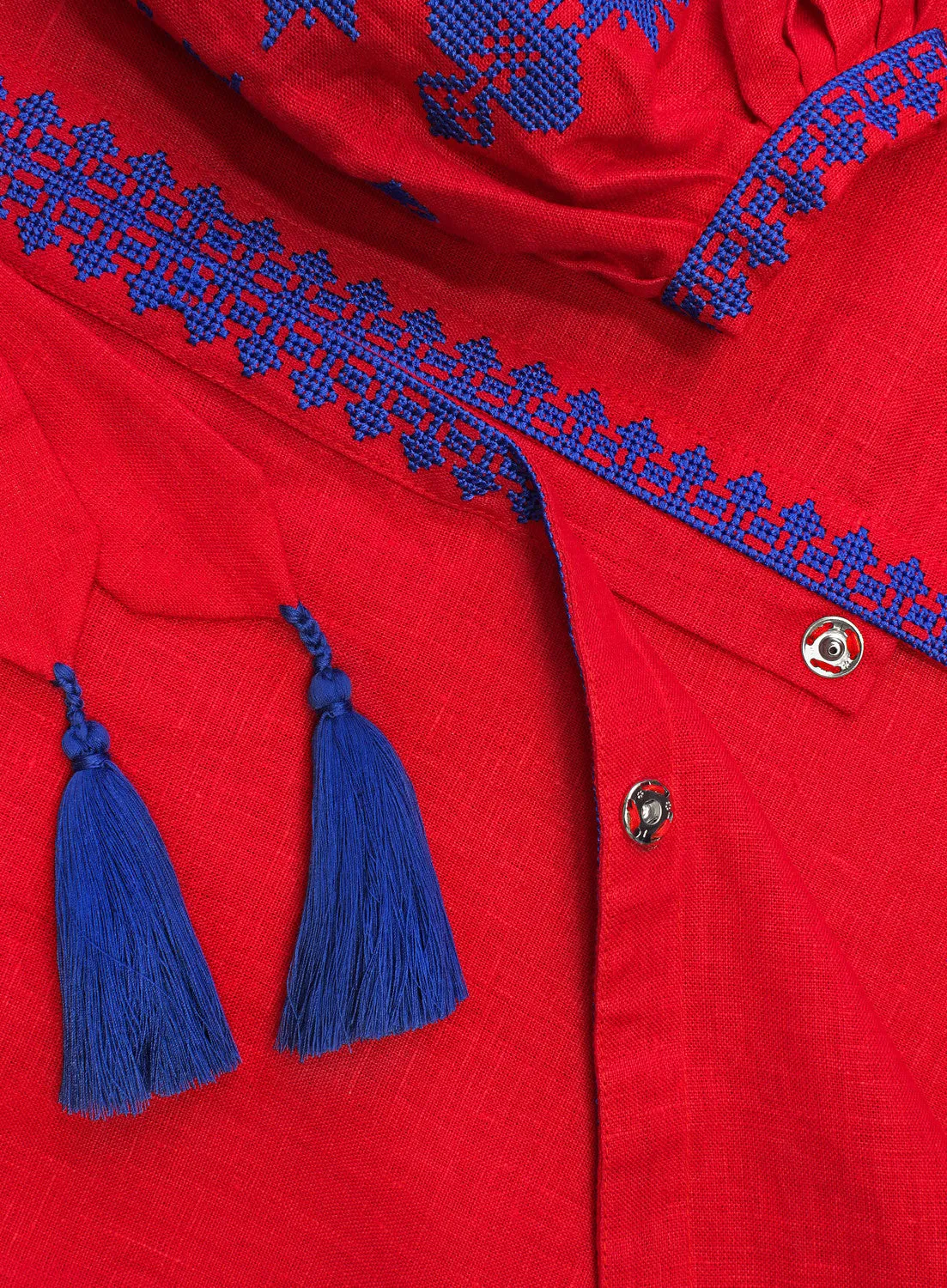 Long embroidered red kaftan