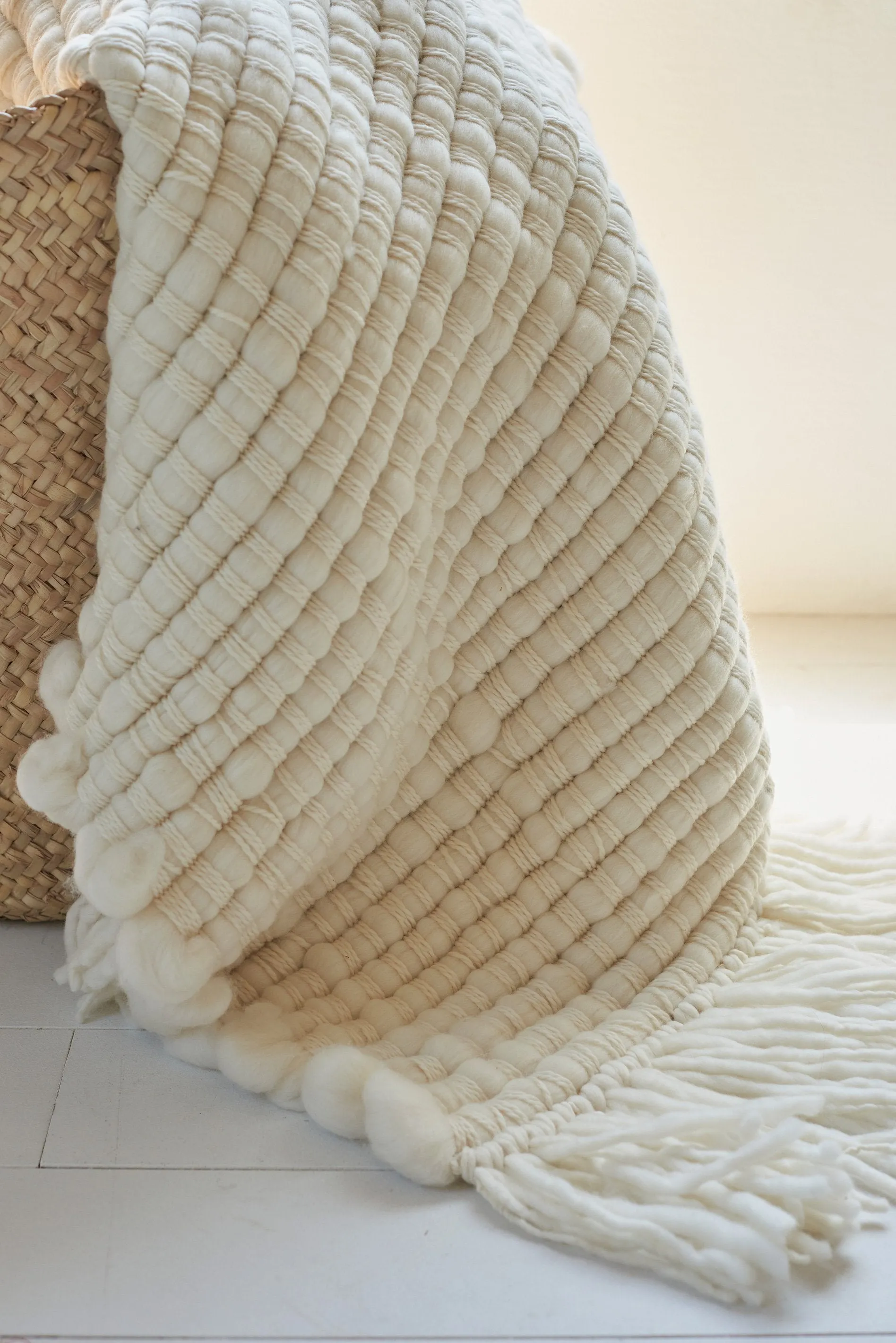 Luxury Bedspread Chunky Woven in Merino Wool Osmio 75x37