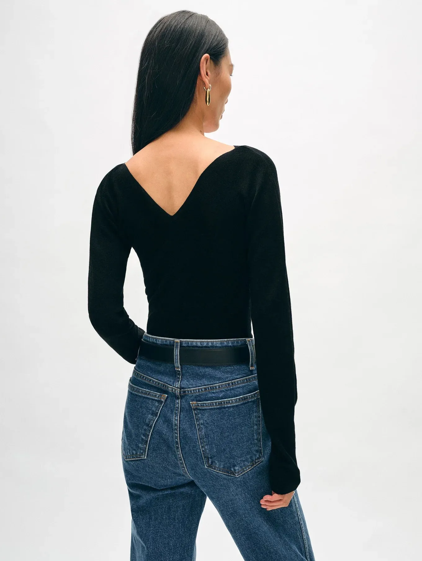 Merino Ribbed V Neck