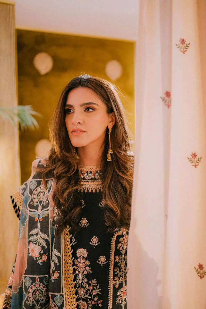 MOHSIN NAVEED RANJHA | WEDDING COLLECTION 2023 - BASGUL