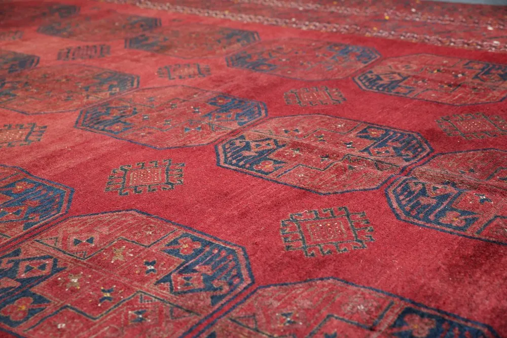 Old Turkmen Yomut Rug