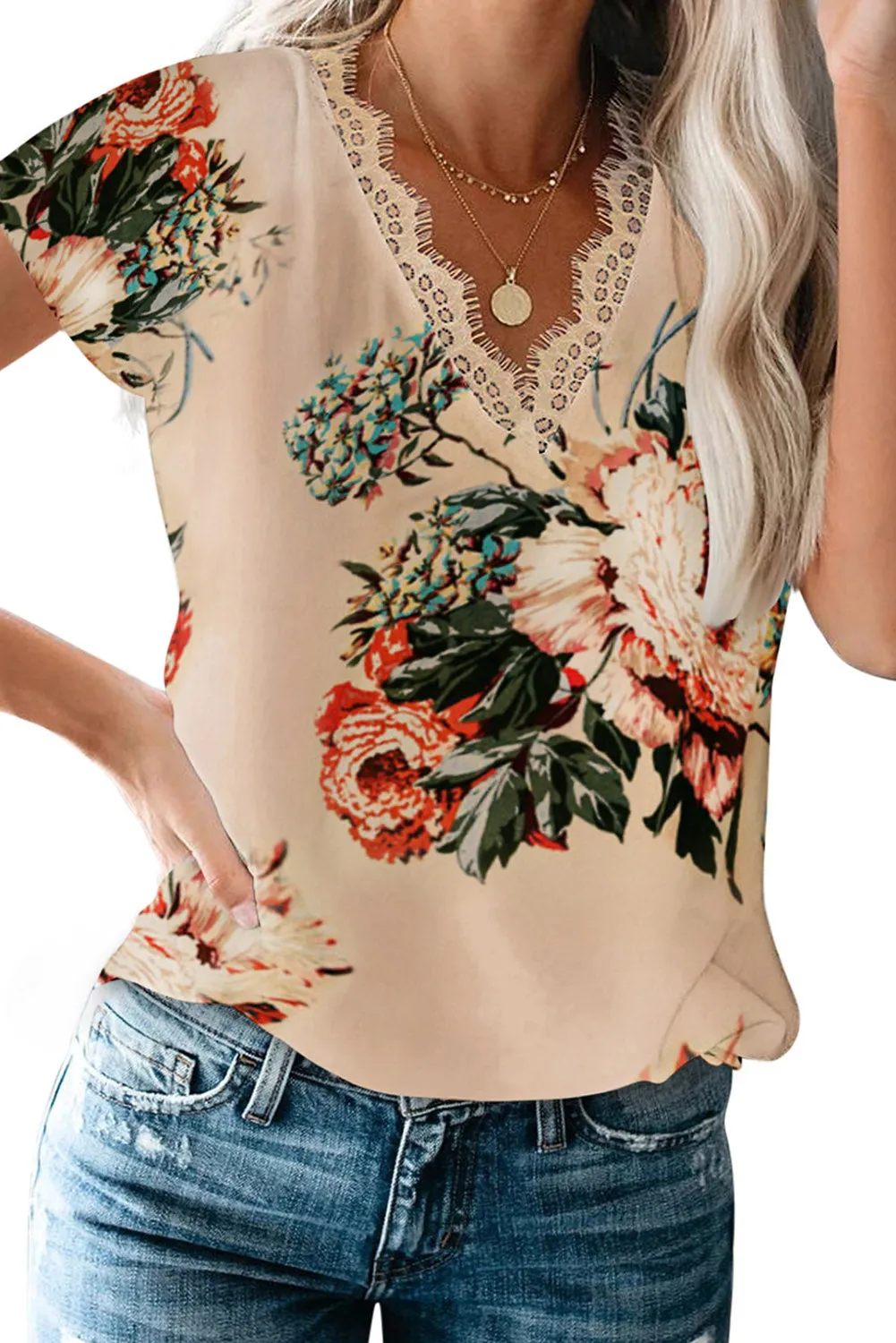 Polka Dot Scalloped V Neck Short Sleeves Top