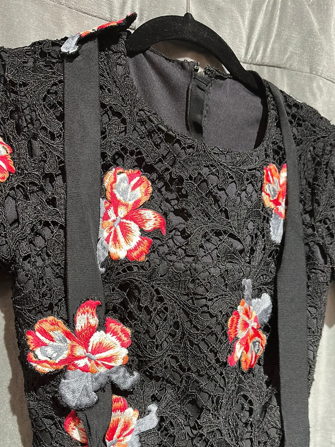 Sachin & Babi Black Short Sleeve Embroidered Floral Dress