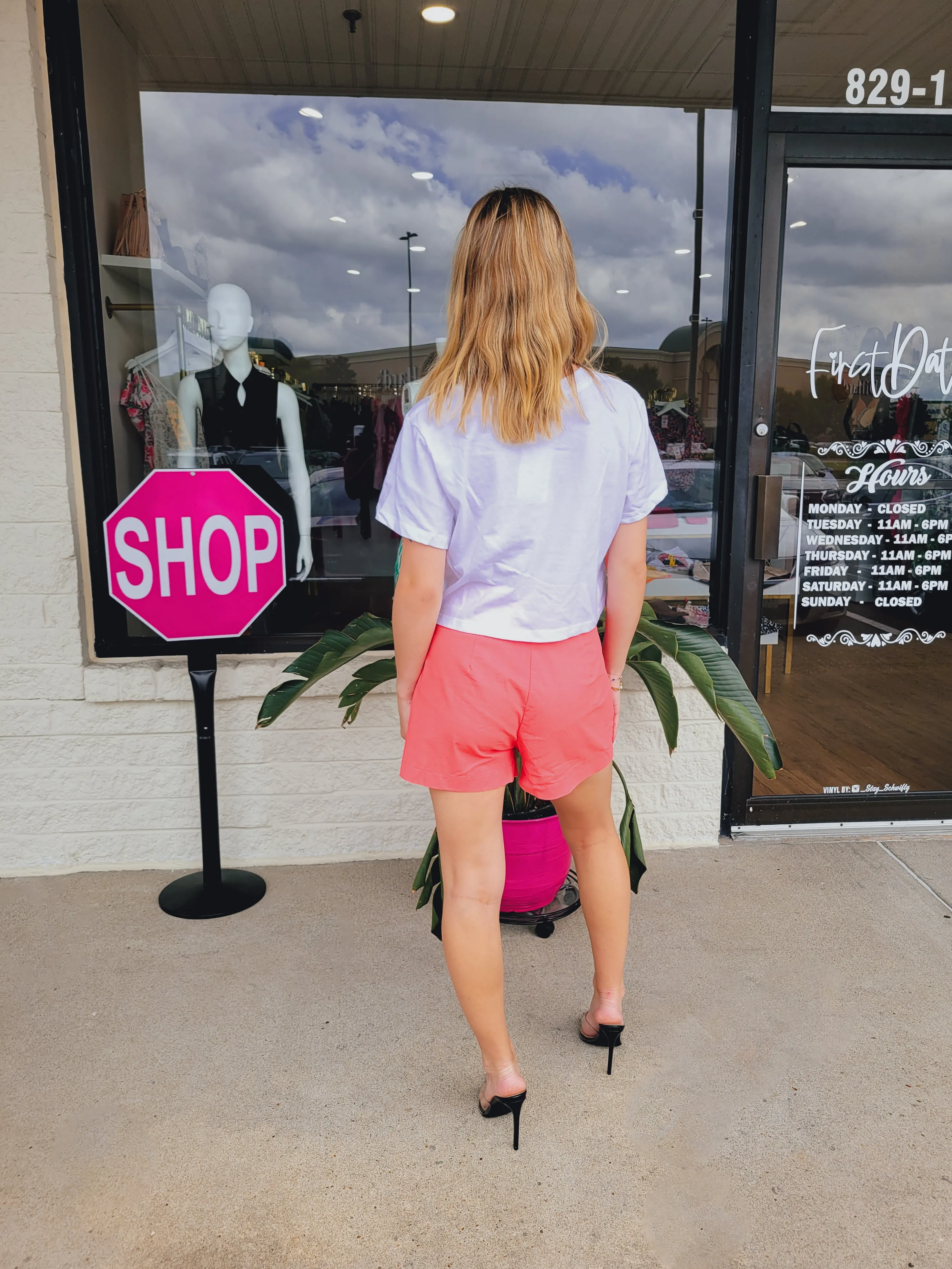 Summer Daze Shorts - Coral