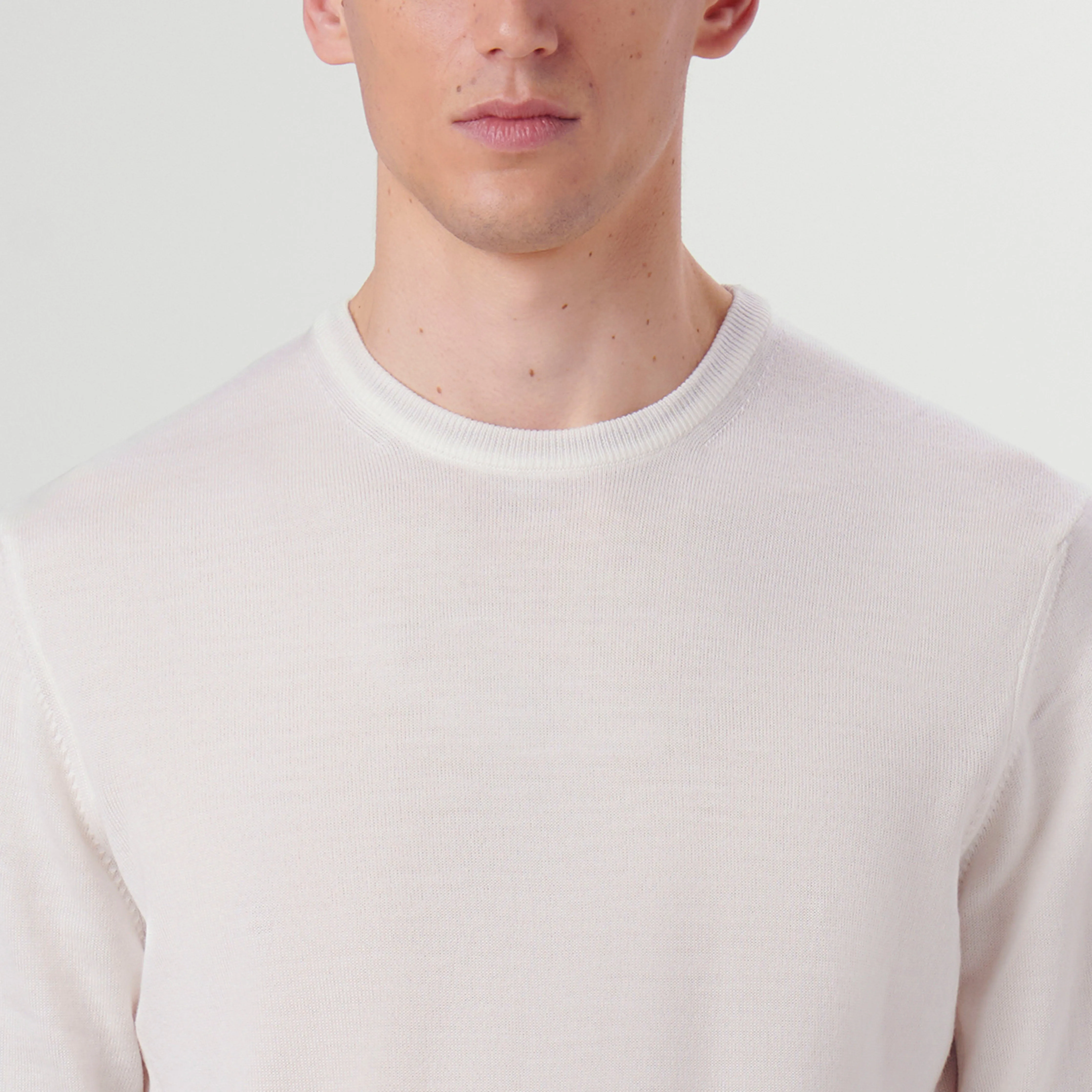 Super Merino Solid Crew Neck Sweater