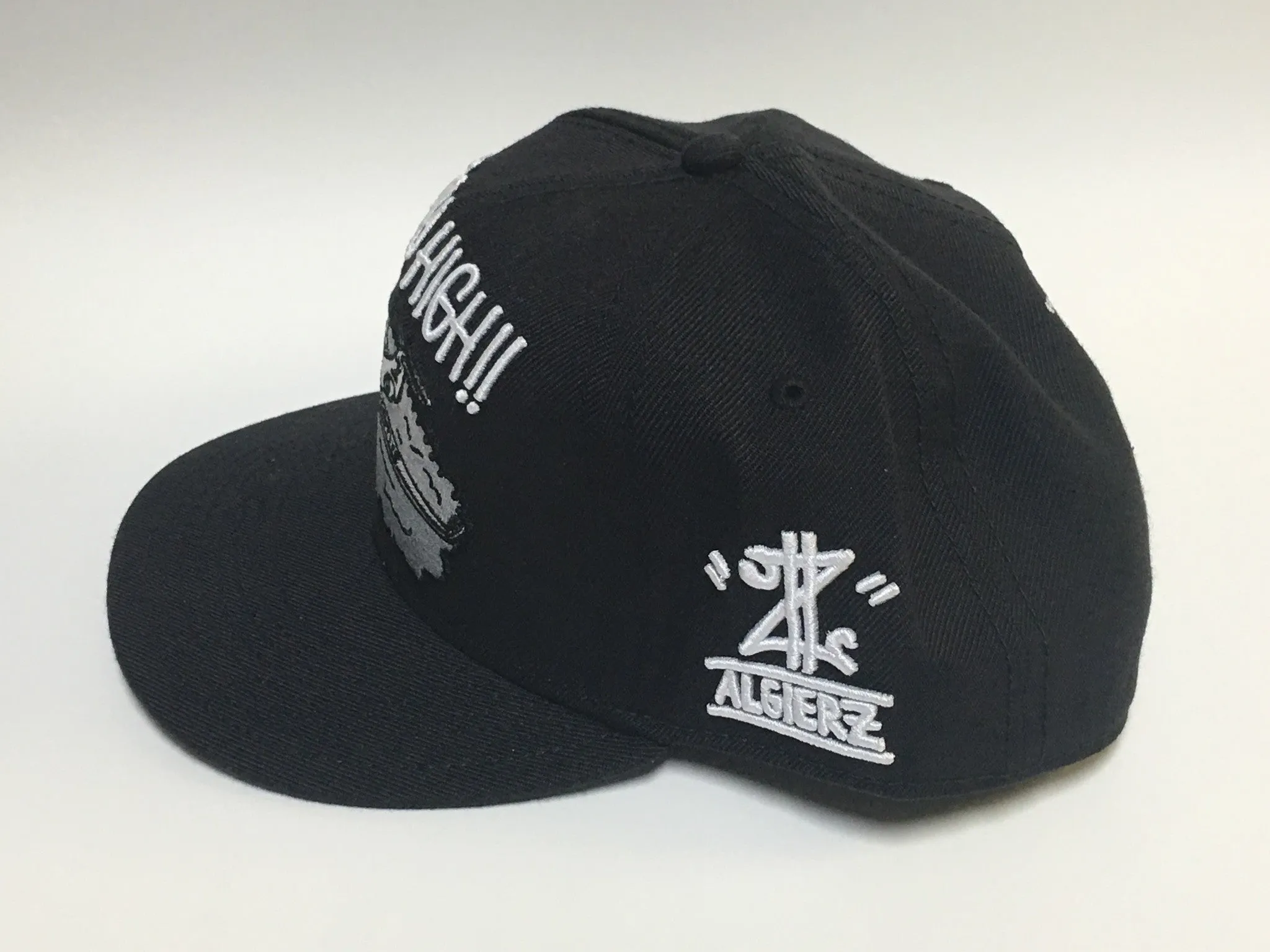 We Fly High - Snapback Black