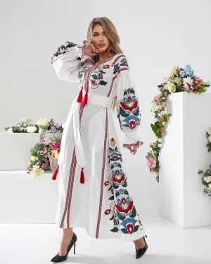 White Kaftan with embroidered flowers