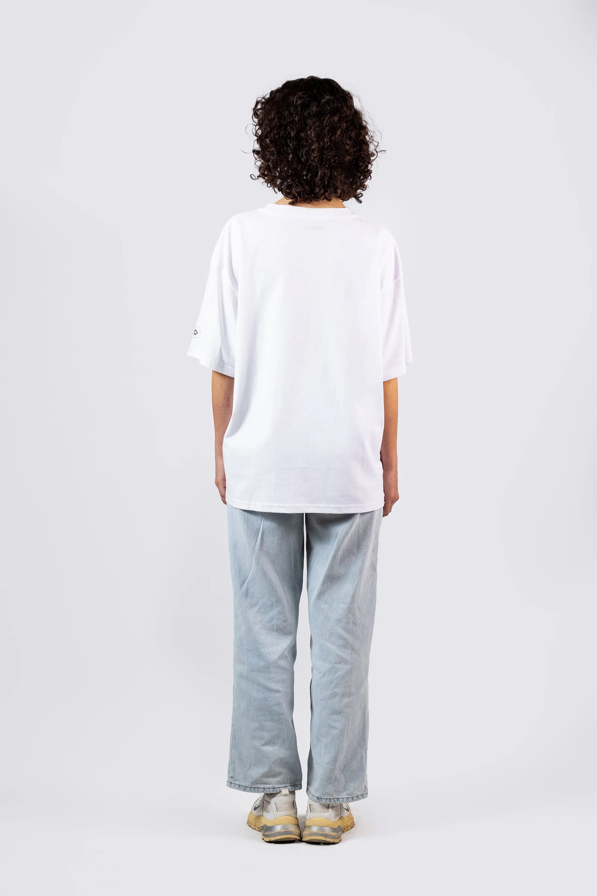 White Velvet Hobb حب T-shirt