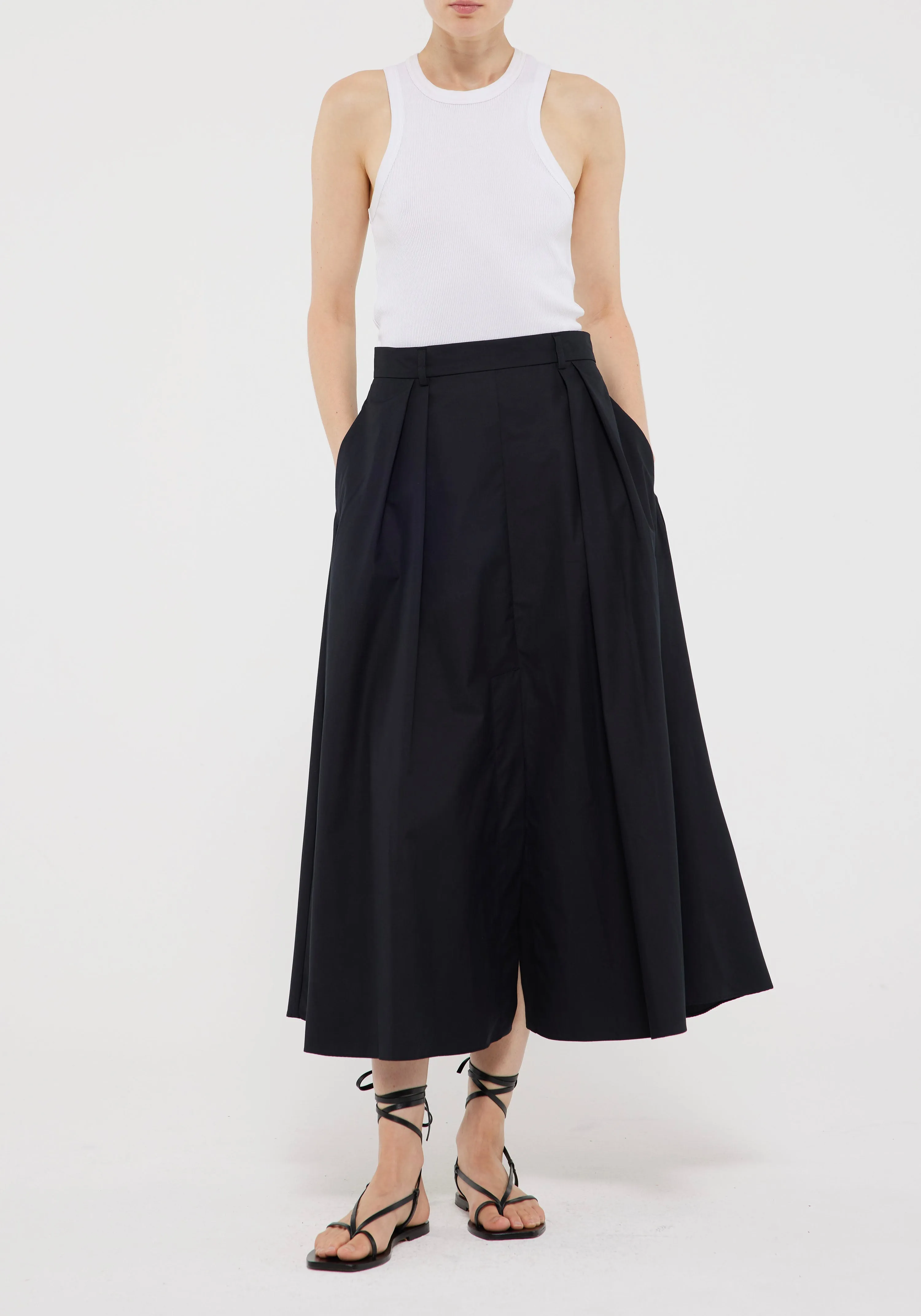 Wide Poplin Skirt in Noir