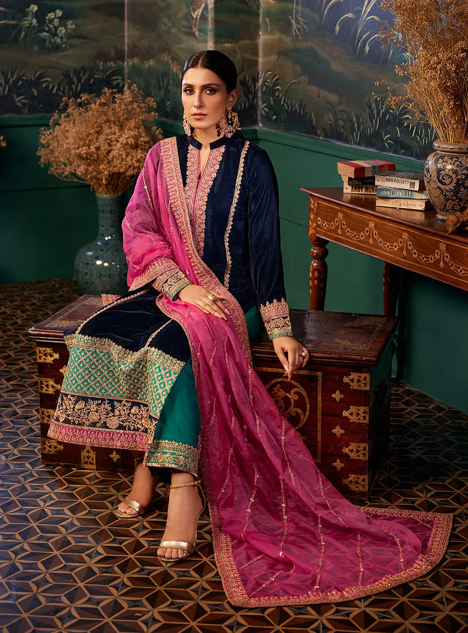 ZAINAB CHOTTANI VELVET COLLECTION '23 | AMIRA